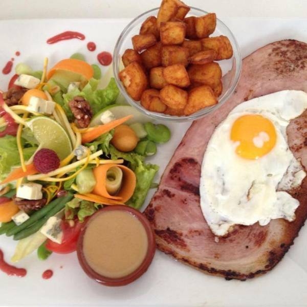 Le Restaurant - Le Refuge Pierrelatte - restaurant sympa PIERRELATTE